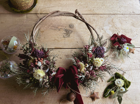 Waratah Christmas Bundle of dried Australian native flowers
