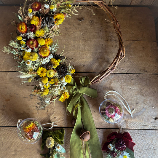 Banksia Christmas Bundle of dried Australian native flowers, gift wrapped