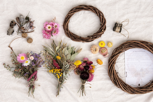 Dried flowers and wreath making kit