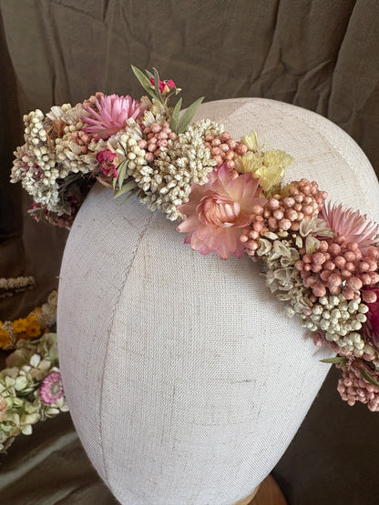 Dried flower crowns